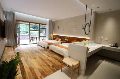 Xiuning Wuli Homeland Scenic B&B