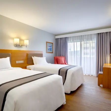 Guam Plaza Resort