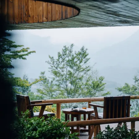 Shangshanshang·Yarisa·Yuquan Tea-themed Stay