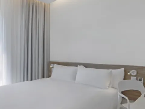 B&B HOTEL Santiago Milladoiro Hoteles en O Milladoiro