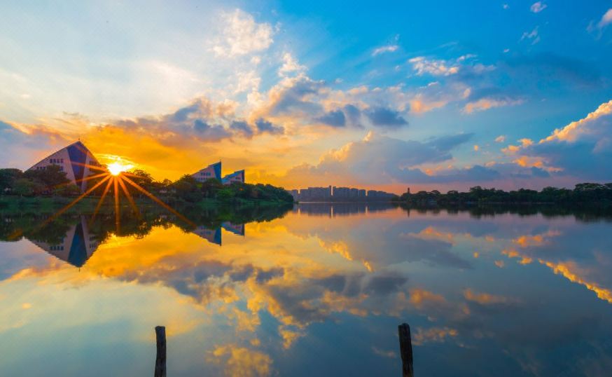 CNHOL HOTEL(Dongguan Songshanhu Lake North Station） Hotel Overview
