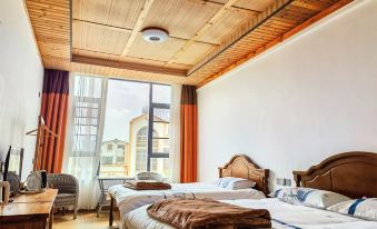 Yiliang Mountain Residence · Banpo Li Homestay