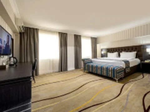 Shymkent Grand Hotel 奇姆肯特酒店