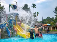 The Tavia Riverside Resort & Convention Hotel di Kabupaten Bogor