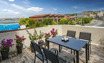Xirili Sea View Homestay