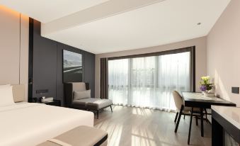Atour Hotel Quanzhou Fengze Square Financial Street