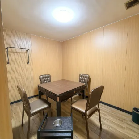 Anren Haoting Business Hotel