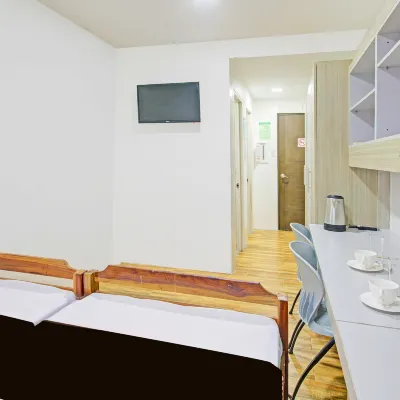 Collection O Metro Manila Near University Belt Formerly 1318 Residences Hotel dekat Stasiun LRT Pureza