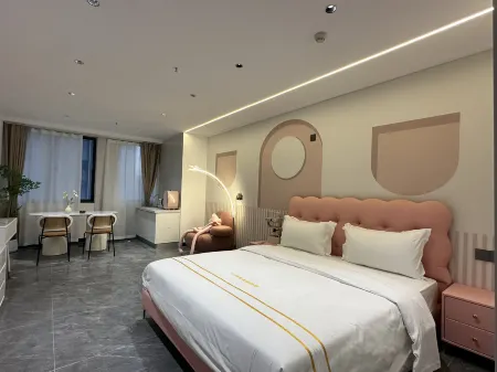 Xiaobo Dad's Homestay (Feicui Road)