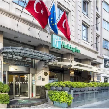 Holiday Inn ISTANBUL - SISLI by IHG Отели рядом с достопримечательностью «Trump towers»