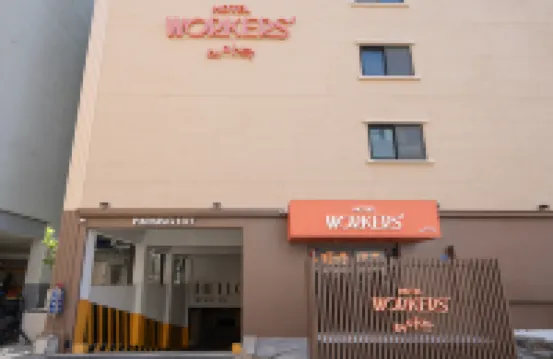 Workers Hotel Ansan by Aank