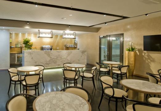 1. 호텔 로열 프라..