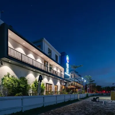 Dongsu Hotel (Mission Hills Movie Town, Haikou) Hotels near Mission Hills Huayi Brothers Feng Xiaogang Movie Town