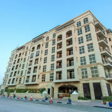 bnbme | Luxury Al Barsha Apt near Miracle Garden Отели рядом с достопримечательностью «Арабиан Ранчес»