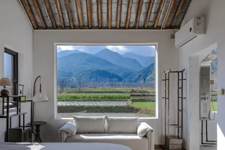 Hanlu | Hidden World | Ancient Courtyard · Dali Cangshan Pastoral Snow View · Zen Family Hotel Отели рядом с достопримечательностью «Panxi Ferry»