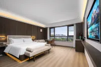 Royal Garden Hotel