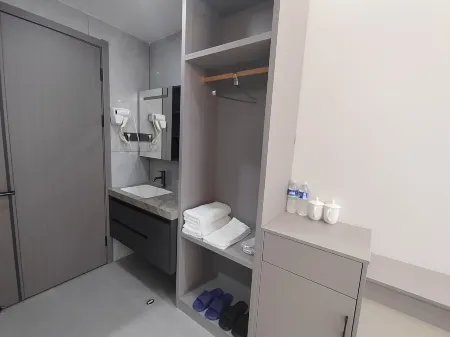 Kaiman Hotel (Longhushan Shangqing Ancient Town)