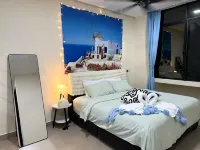Santorini 3000sqft Townvilla, rooftop BBQ, 5BR, 13pax - balcony