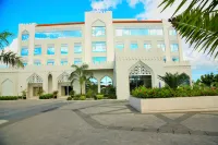 Golden Tulip Zanzibar Airport فنادق في Urban