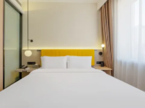 Elong ME Hotel (She County Longshan Dajie) Hotels in She
