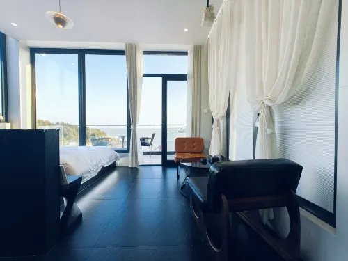 Meizhou Island Moon Sea Breeze B&B (Mazu Temple Branch)