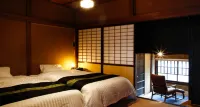 山崎旅館Q 中門前屋