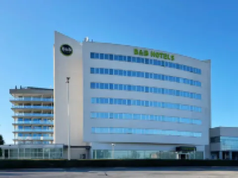 クリスタル ホテル クーネオのホテル