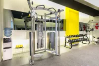 Yello Hotel Harmoni - Gym