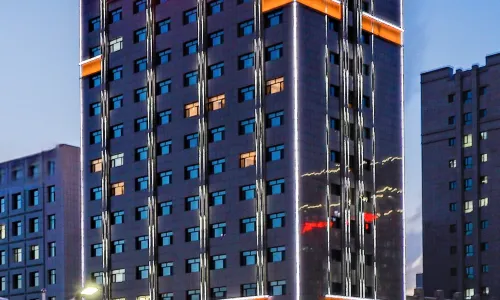 Longzhi Yijing Hotel in Chifeng (Vitoria Moore City, Hongshan District Government Store)