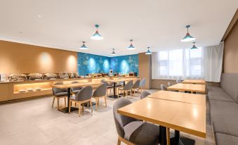 Homeinn Hotel (Yantai Yuhuangding Hospital Railway Station)