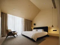 Time River·Neverland Hotel