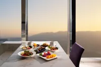 SEYA Panoramic Hotel - Chongqing Raffles Plaza Jiefangbei（Managed by SEYA GROUP） - parking