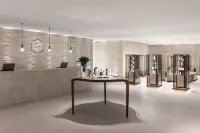 New World Shenyang Hotel - spa