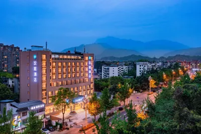 HanTing Hotel (Emeishan Dafu Chanyuan) Hotel a Emeishan