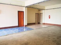 茶林蘇普公寓式飯店 Daruna Ratchaburi學校附近的飯店