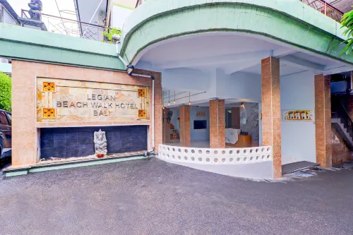 Townhouse Oak Legian Near Legian Beach Formerly Sayang Maha Merta Außen Photos