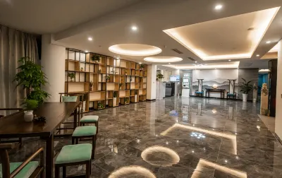 逸旅酒店(河源第一高噴泉太平古街店) 鄰近河源市博物館的酒店