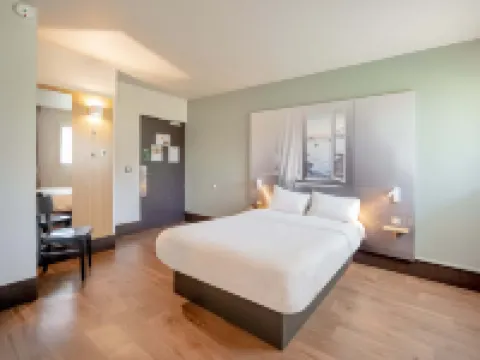 B&B Hotel Hyeres Hotels in Hyeres