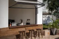 Yizhui Meet Lanyuan (Sansheng Island Heart Mansion Cafe)