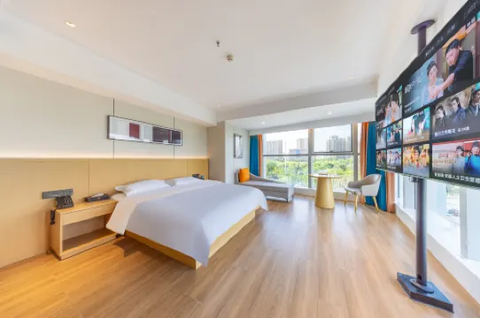 lanyue holiday  hotel