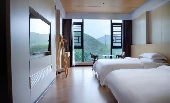 Chengbu Ziyangfeng Resort Hotel