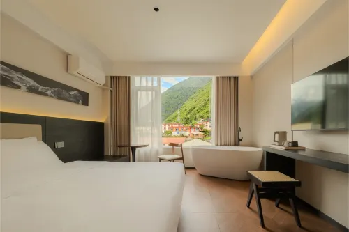 Kangcheng Mountain View Hotel