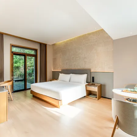 Yunhe Yebao Hotel (Shaoxing Olympic Sports Center Branch)