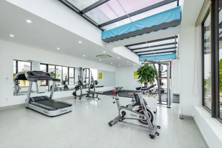 Phong Lan Building and Apartments Отели в г. Хайфон