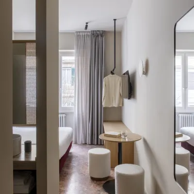 ATEL Relais Hôtels à proximité de : Métro Lepanto