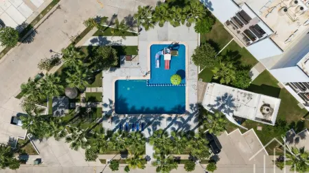 Promo!-Pool-Sleep 6-Near Beach & Water Park-Gated