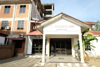 OYO 1017 Al-Inshirah Inn Hotels near Pantai Kemayang
