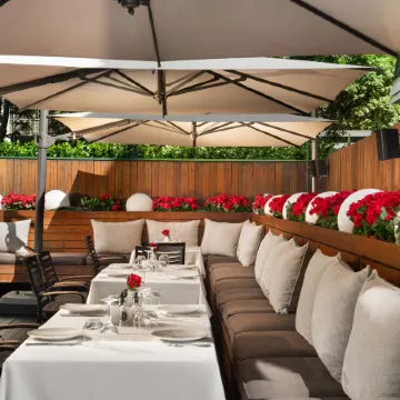 Crystal Palace Boutique Hotel