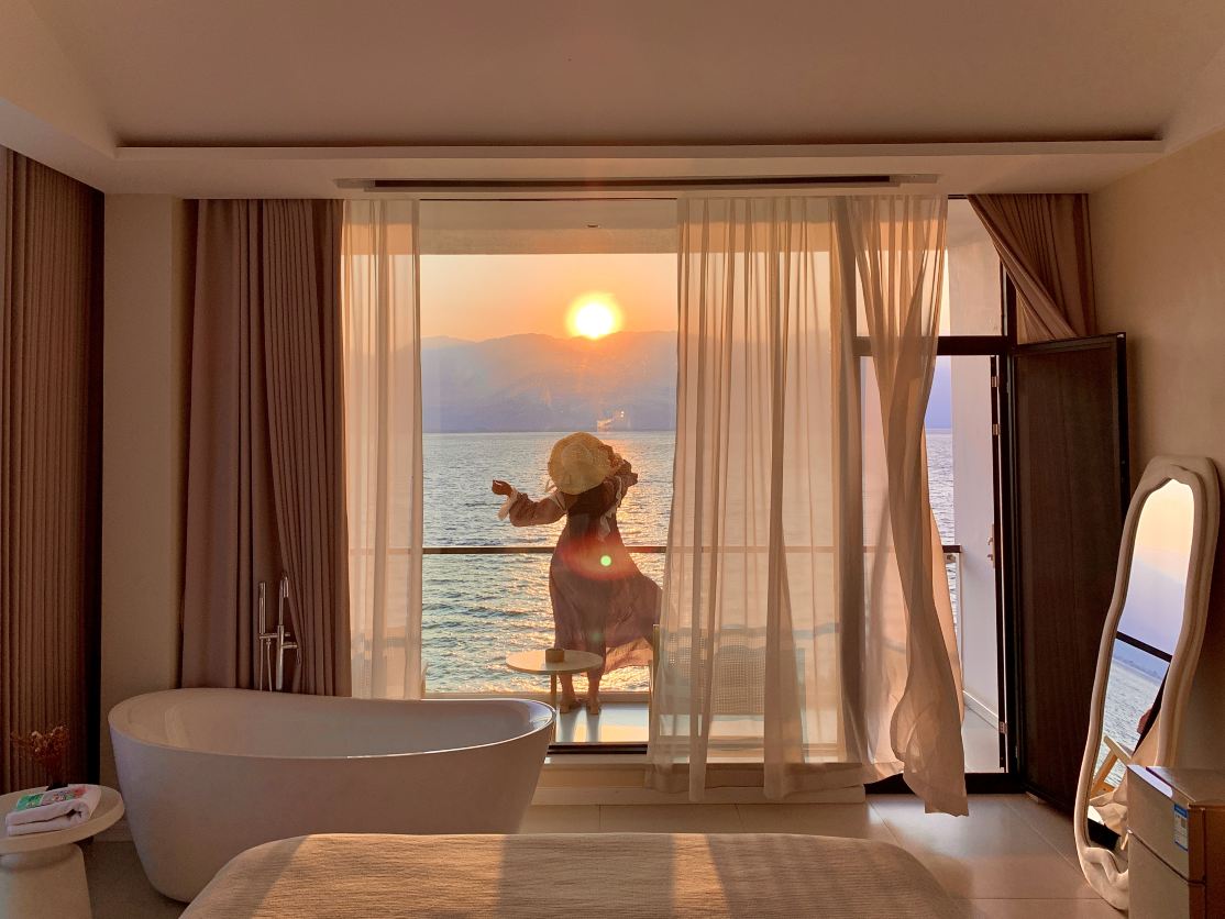 Dali Buyun :Jinhaishe Seaview Hotel Hotels in Dali City