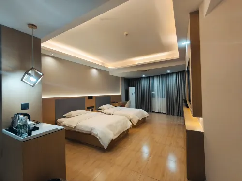 Changning Lianhua Hotel